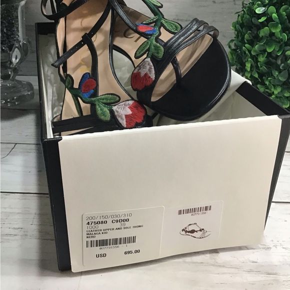 Black Gucci Floral Emblemed Sandals size 39 - Picture 10 of 10